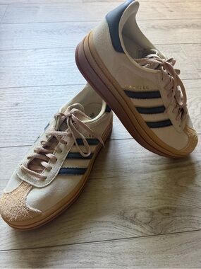 adidas Gazelle Women's Cream & Navy Suede Low-Top Sneakers
